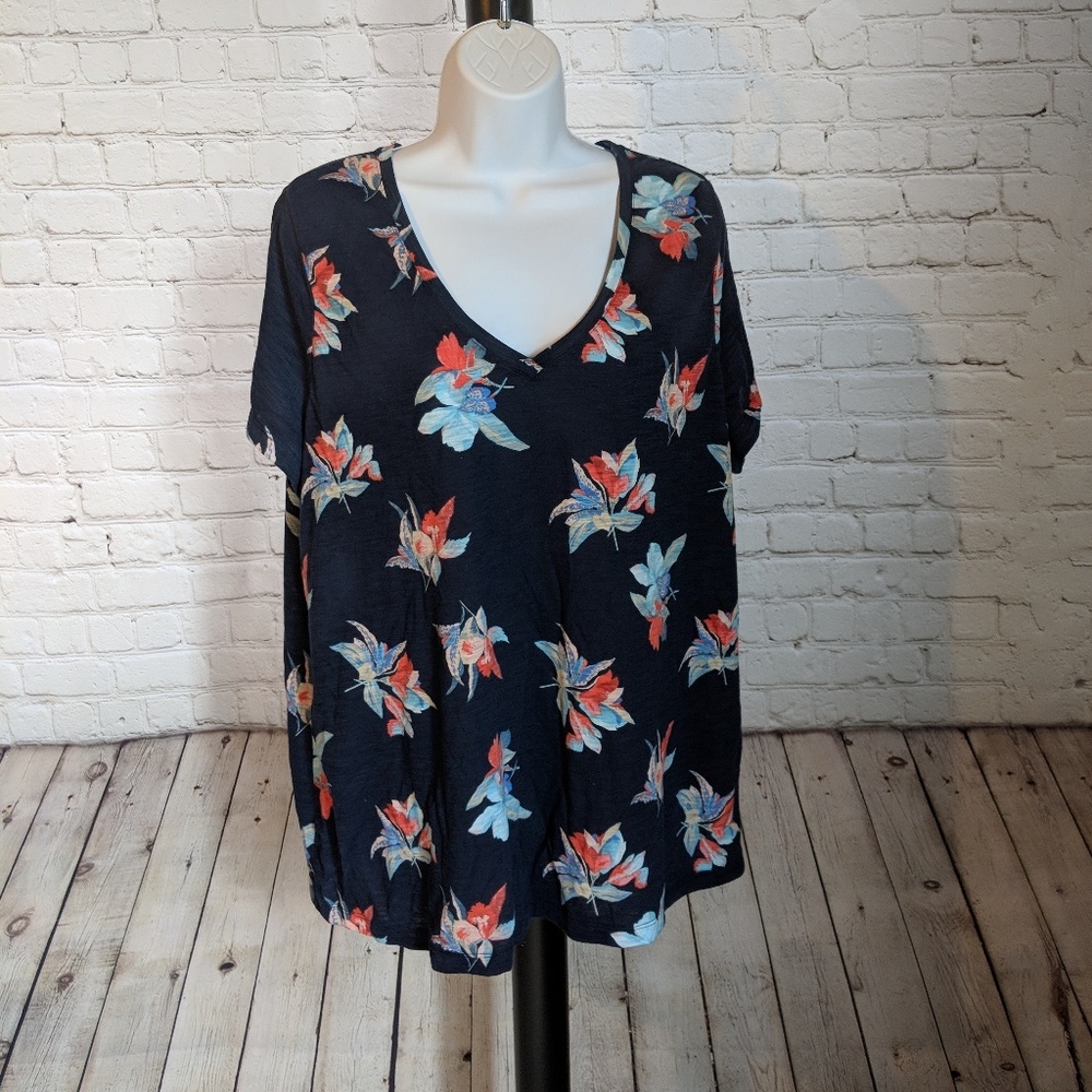 🌼Ava&Viv Top🌼3 for $20
